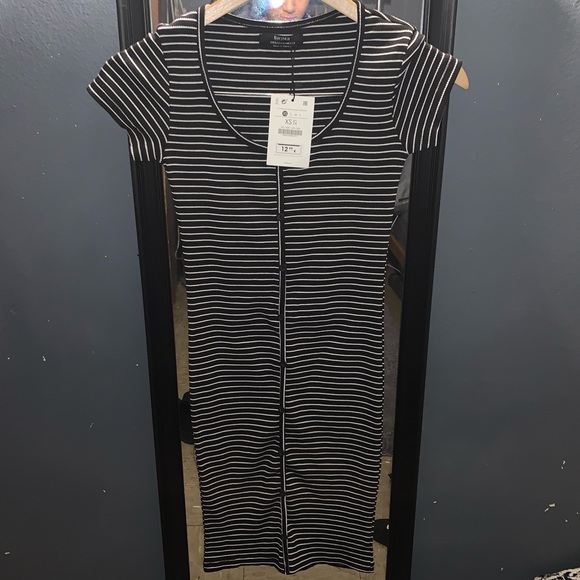 Ribbed Dress - Picture 2 of 3